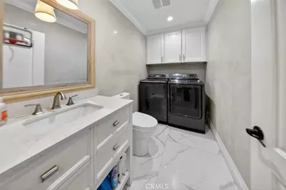 7108 Colbath, Van Nuys, CA 91405 - Photo 46