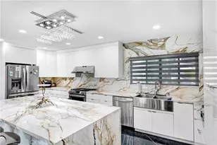 21228 Merridy St, Chatsworth, CA 91311 - Photo 16