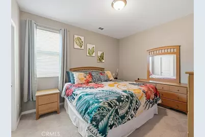 27364 Ellery Place, Saugus, CA 91350 - Photo 34