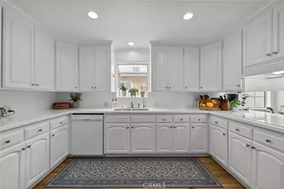 10206 Gothic, North Hills, CA 91343 - Photo 10