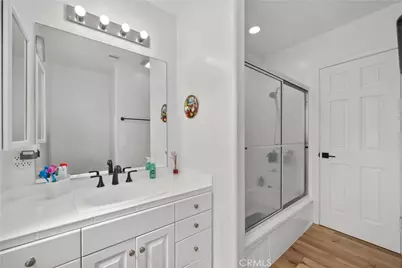 10206 Gothic, North Hills, CA 91343 - Photo 20