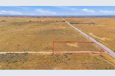10500 W Ave D, Lancaster, CA 93536 - Photo 8