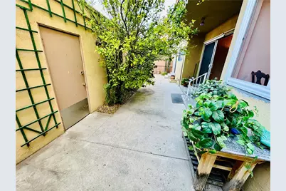 6225 Coldwater Canyon Avenue #117, North Hollywood, CA 91606 - Photo 24
