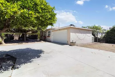 18328 Gresham, Northridge, CA 91325 - Photo 18
