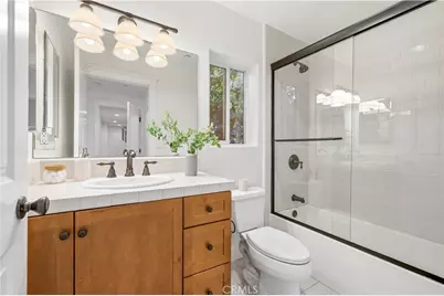 10052 Heatherglen Court, Northridge, CA 91325 - Photo 22