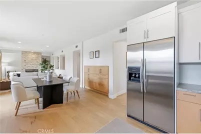 10052 Heatherglen Court, Northridge, CA 91325 - Photo 16