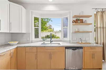 10052 Heatherglen Court, Northridge, CA 91325 - Photo 14