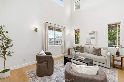 10052 Heatherglen Court, Northridge, CA 91325 - Photo 6