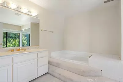 12443 Nugent Drive, Granada Hills, CA 91344 - Photo 20