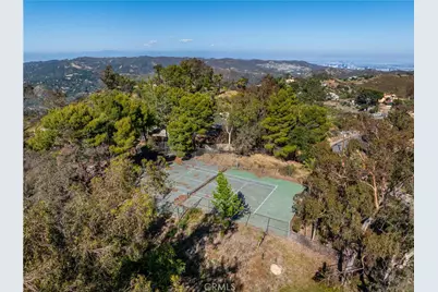 21135 Saddle Peak, Topanga, CA 90290 - Photo 8