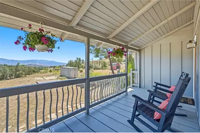 10821 Los Jordans, Agua Dulce, CA 91390 - Photo 8