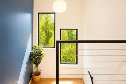 13082 Blairwood Drive, Studio City, CA 91604 - Photo 30