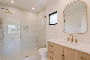 941 Sherlock Dr, Burbank, CA 91501 - Photo 58