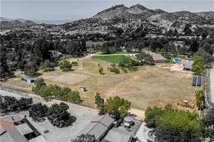 33202 Drill Rd, Agua Dulce, CA 91390 - Photo 42