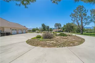 33202 Drill Rd, Agua Dulce, CA 91390 - Photo 14
