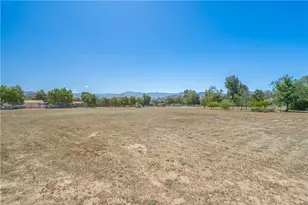 33202 Drill Rd, Agua Dulce, CA 91390 - Photo 34