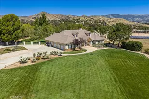 33202 Drill Rd, Agua Dulce, CA 91390 - Photo 2
