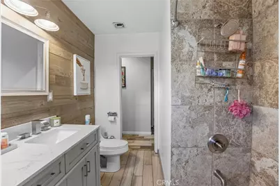 19335 Roscoe Boulevard, Northridge, CA 91324 - Photo 16