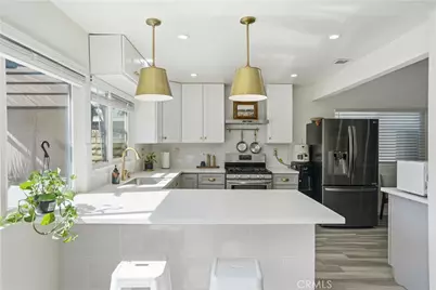 27621 Cherry Creek Drive, Valencia, CA 91354 - Photo 8