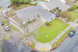 22201 Schoolcraft, Canoga Park, CA 91303 - Photo 2