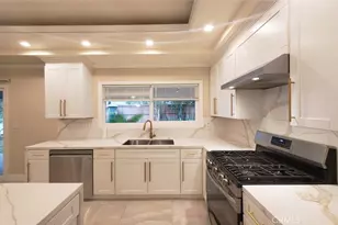 22201 Schoolcraft, Canoga Park, CA 91303 - Photo 20