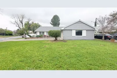 22201 Schoolcraft, Canoga Park, CA 91303 - Photo 4