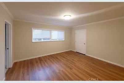 22201 Schoolcraft, Canoga Park, CA 91303 - Photo 8