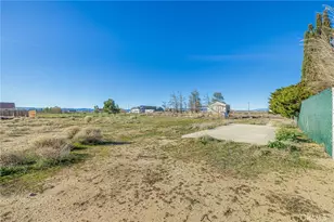 7930 Elder, Rosamond, CA 93560 - Photo 30