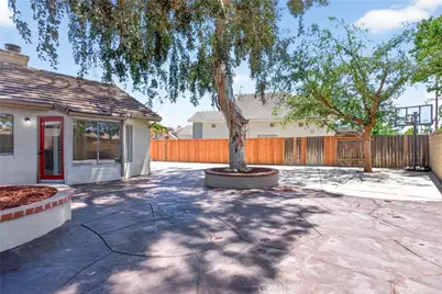 38617 Palms, Palmdale, CA 93552 - Photo 12
