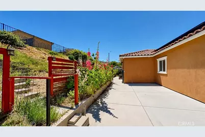 41630 Port, Palmdale, CA 93551 - Photo 32