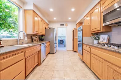 23247 Arminta St, West Hills, CA 91304 - Photo 28