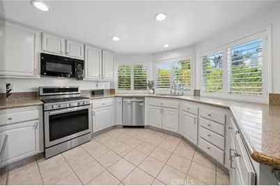 23305 Tristin Drive, Valencia, CA 91355 - Photo 14