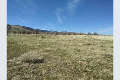 191 W Avenue F-14, Fairmont, CA 93536 - Photo 2