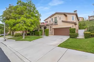 28721 Coal Mountain Ct, Valencia, CA 91354 - Photo 2