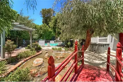 18100 Burbank #26, Tarzana, CA 91356 - Photo 32