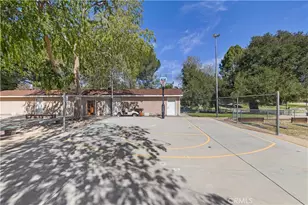 19120 Ave Of The Oaks, Newhall, CA 91321 - Photo 40