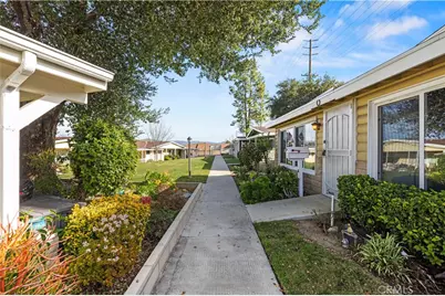 19120 Avenue Of The Oaks #A, Newhall, CA 91321 - Photo 2