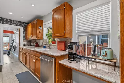 10739 Helendale, Tujunga, CA 91042 - Photo 12