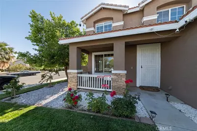 39405 Colchester Court, Palmdale, CA 93551 - Photo 2