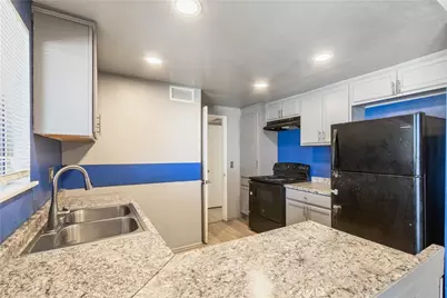 42935 15th, Lancaster, CA 93534 - Photo 2