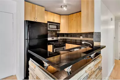 18620 Hatteras Street #247, Tarzana, CA 91356 - Photo 8