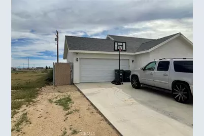 7800 Bay Avenue, California City, CA 93505 - Photo 2