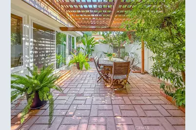 10439 Larwin Avenue, Chatsworth, CA 91311 - Photo 1