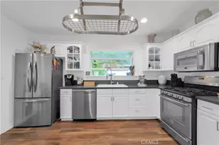 4771 Excelente Dr, Woodland Hills, CA 91364 - Photo 8