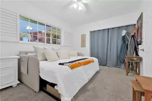 4771 Excelente Dr, Woodland Hills, CA 91364 - Photo 16