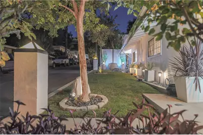 4771 Excelente Drive, Woodland Hills, CA 91364 - Photo 36