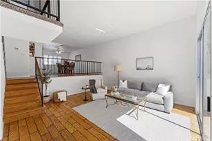 10030 Owensmouth, Chatsworth, CA 91311 - Photo 4