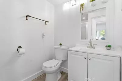 7959 Bothwell, Reseda, CA 91335 - Photo 24