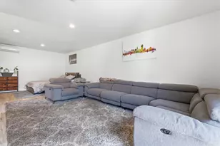 7959 Bothwell, Reseda, CA 91335 - Photo 34