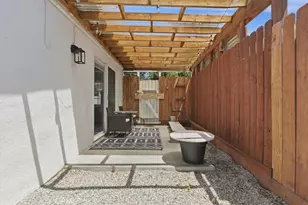 7959 Bothwell, Reseda, CA 91335 - Photo 30